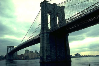 Brooklyn bridge at dusk